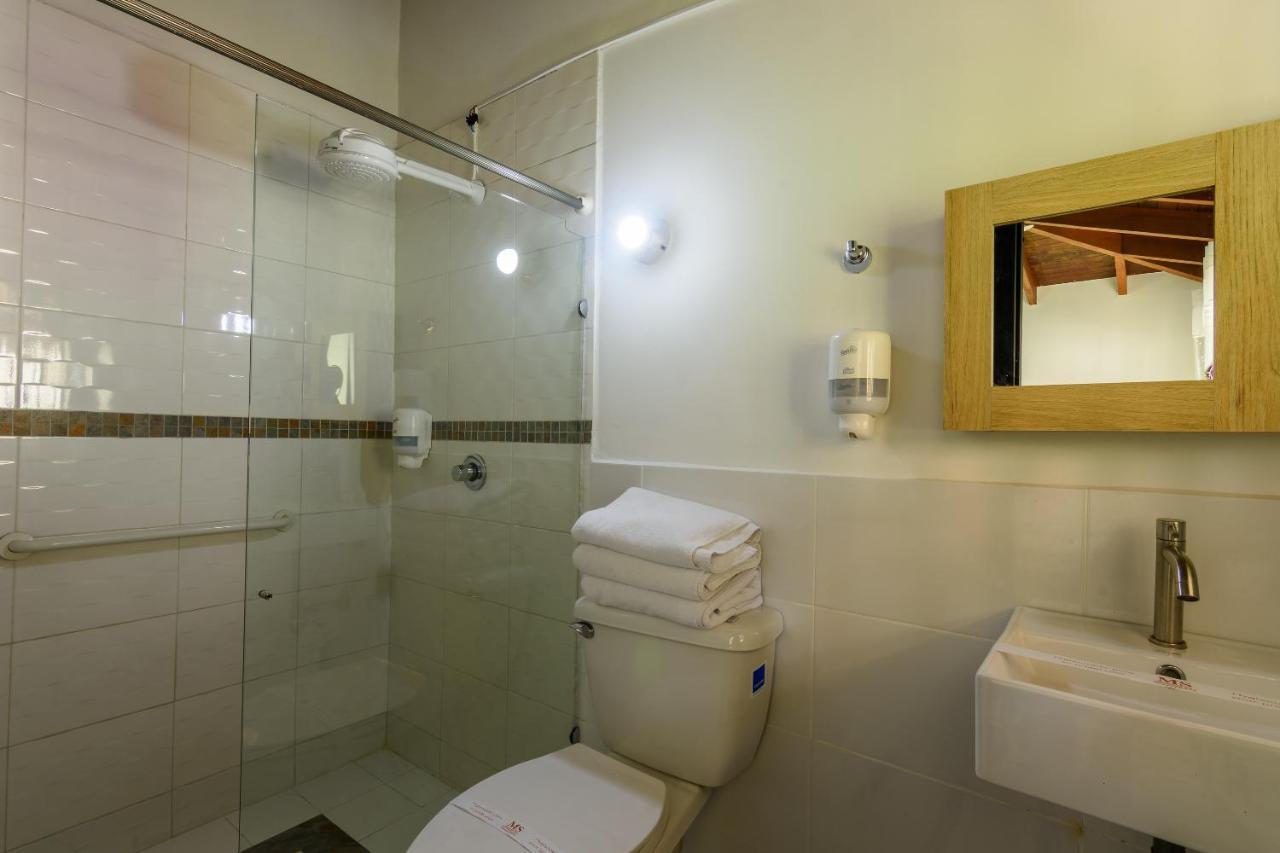 Like Home Hotel Boutique 麦德林 外观 照片